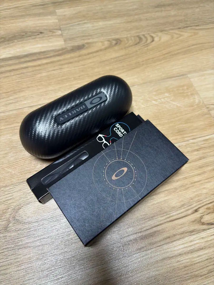  25年着用バージョン OAKLEY アイジャケット REDUX シルバー プリズム ブラック偏光 サングラス 小物