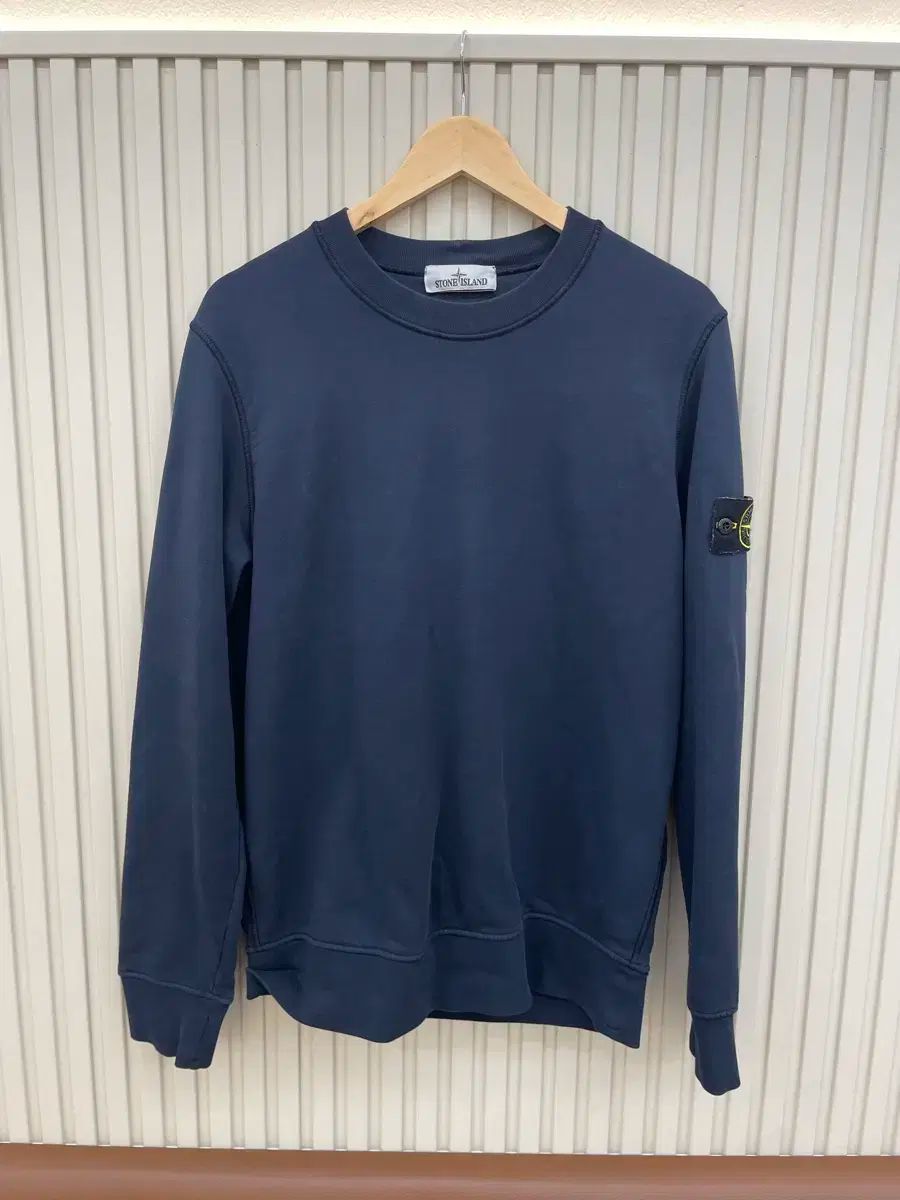 STONE ISLAND ストーンアイランド スウェット L ネイビー