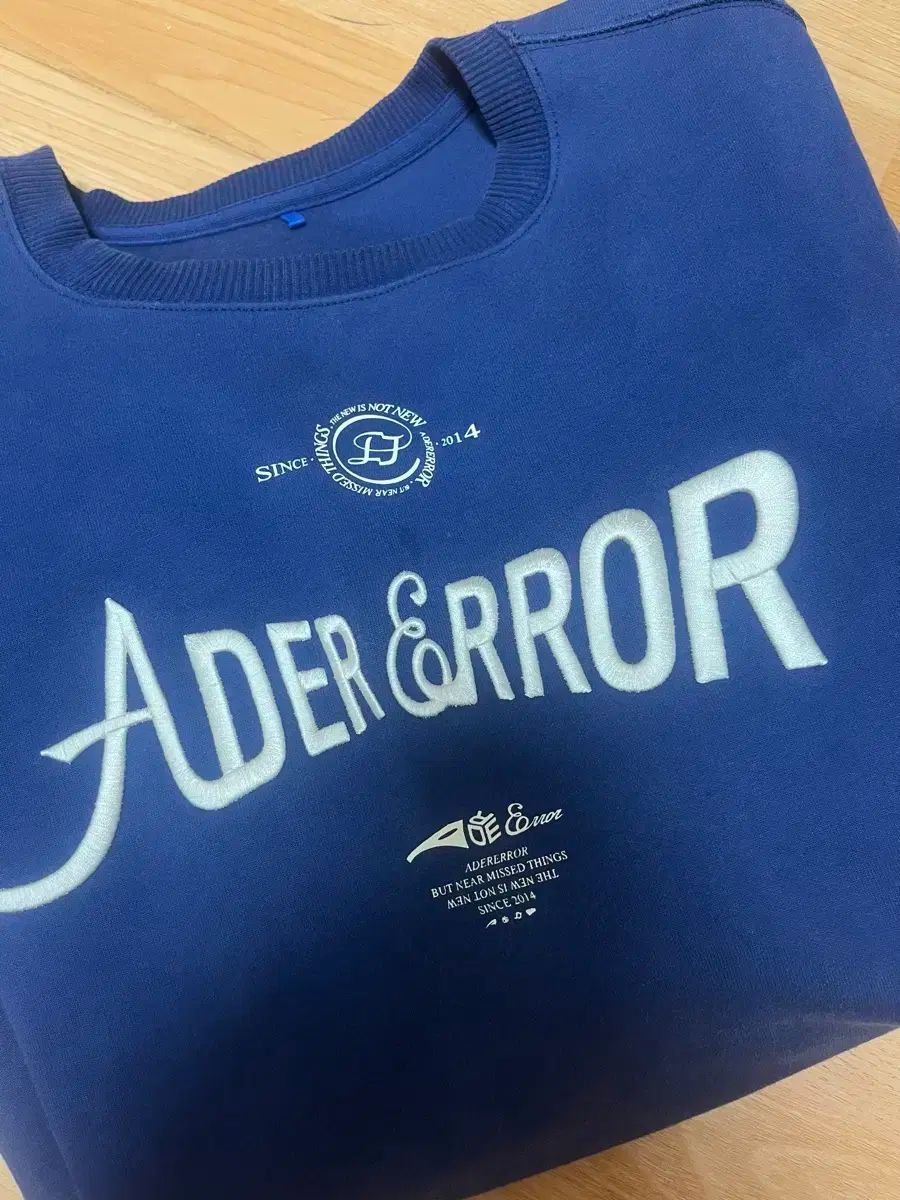 A3 アーダーエラー ベリーフ ロゴ スウェットシャツ ネイビー