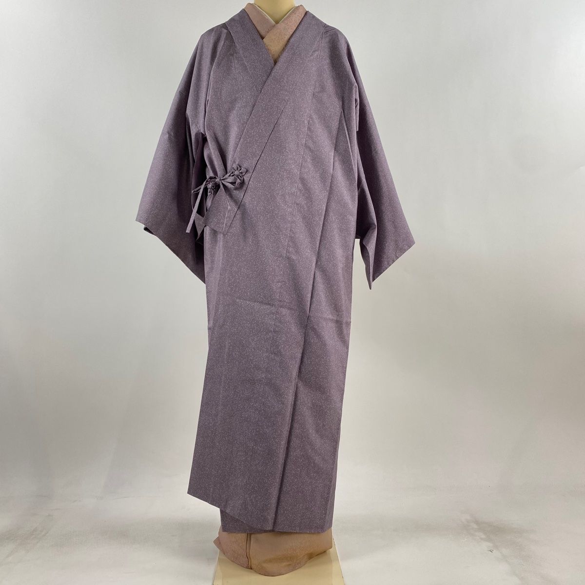 道中着 身丈132 5 cm 裄丈66 M 紬地 和装コート 着物衿 幾何学 灰紫 正絹 秀品