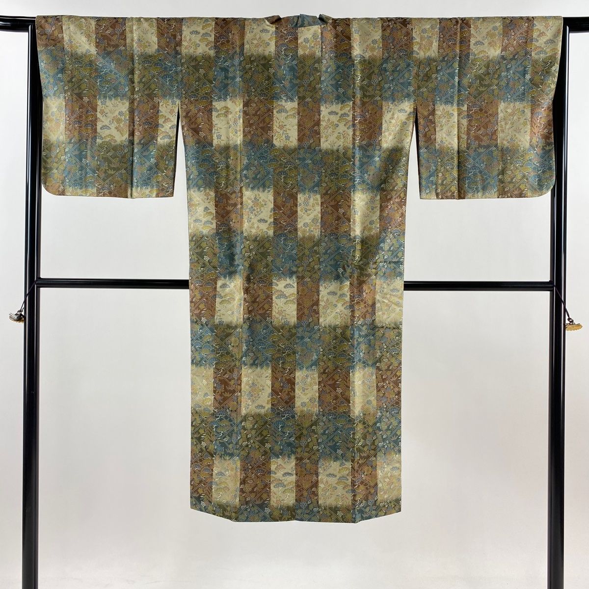 道行 身丈125 cm 裄丈64 5 M 和装コート 都衿 草花 器物 灰緑 正絹 秀品