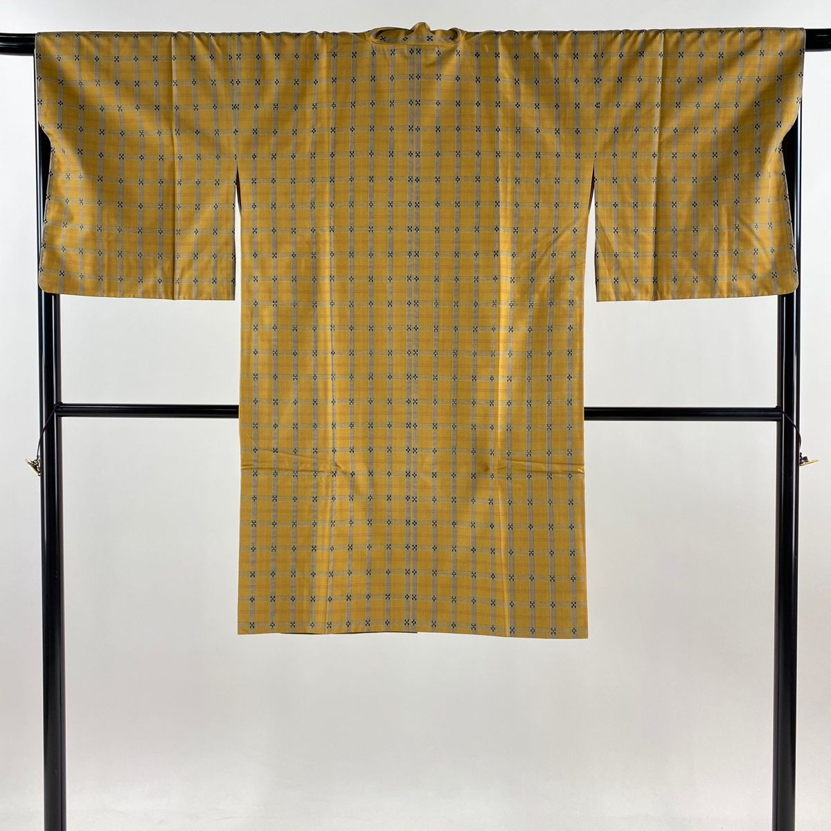 道中着 身丈105 cm 裄丈65.5 M 紬地 和装コート 格子 幾何学 薄茶色 正絹 秀品