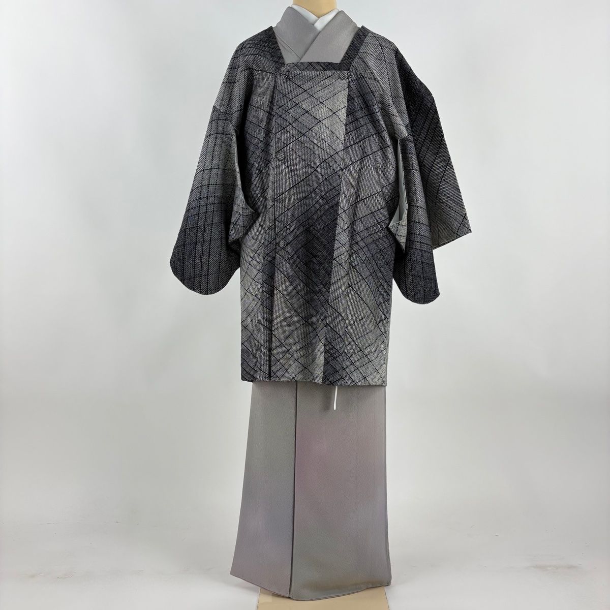 道行 身丈91 cm 裄丈65 M 和装コート 角衿 幾何学 灰色 正絹 秀品