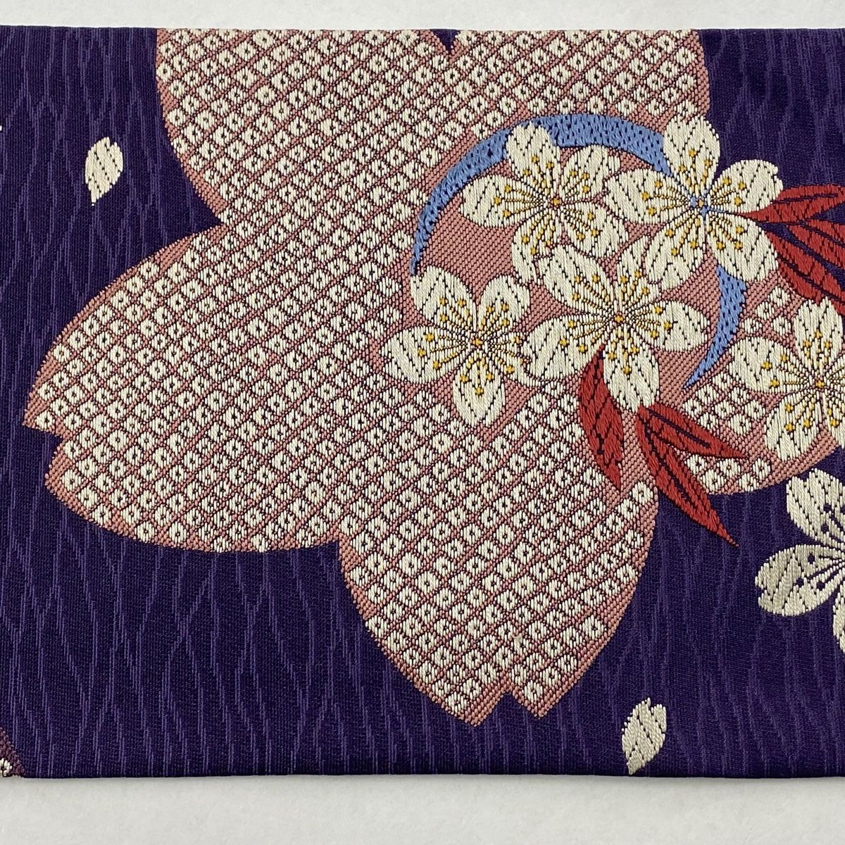 未使用品 名古屋帯 唐織 アイボリー 薄紫 横段 菊 桜花 松 長さ3m64cm 未使用品 名古屋帯 唐織 アイボリー 薄紫 横段 菊 桜花 松 長さ3m64cm