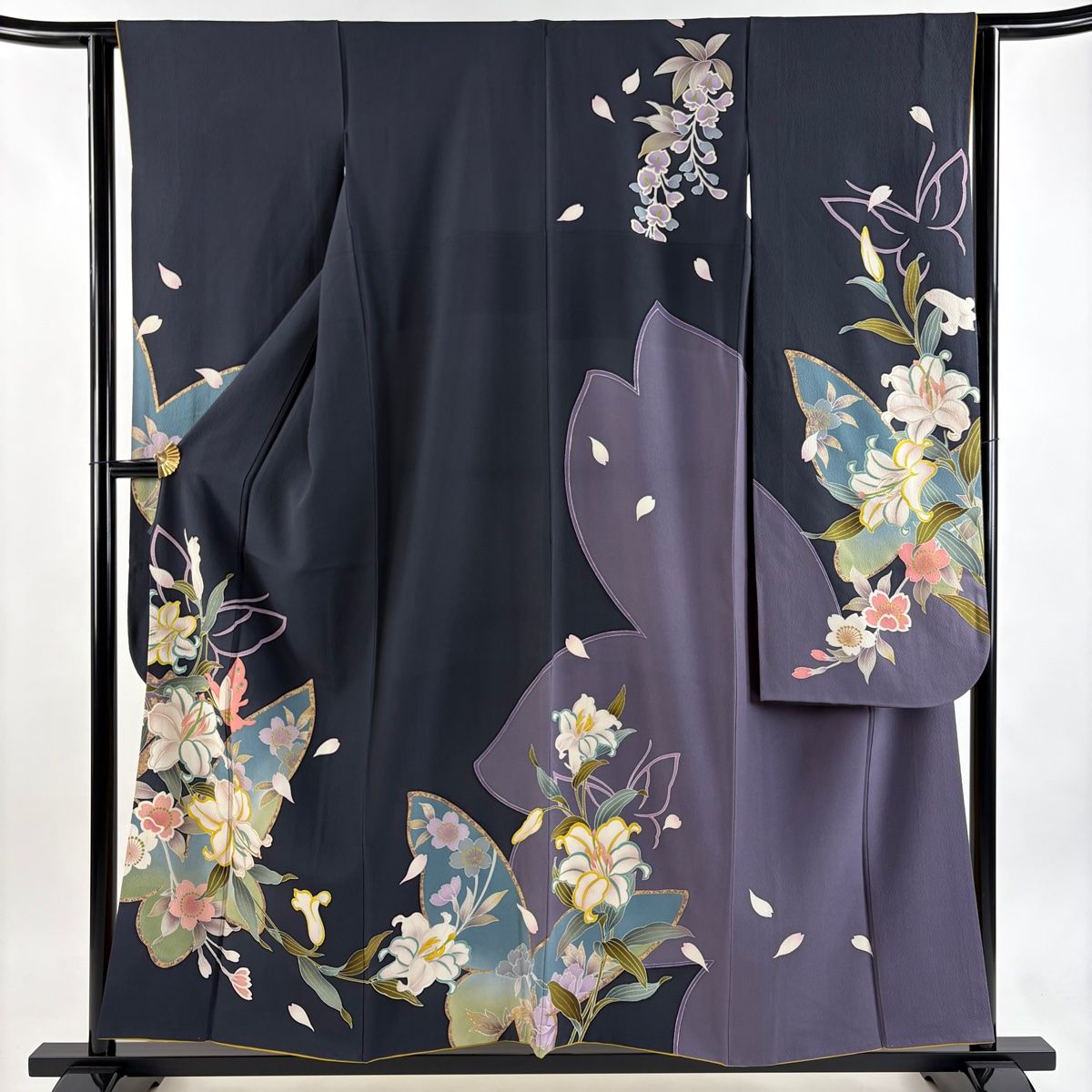 振袖 身丈157 cm 裄丈62.5 S 袷 草花 蝶 箔 紺色 正絹