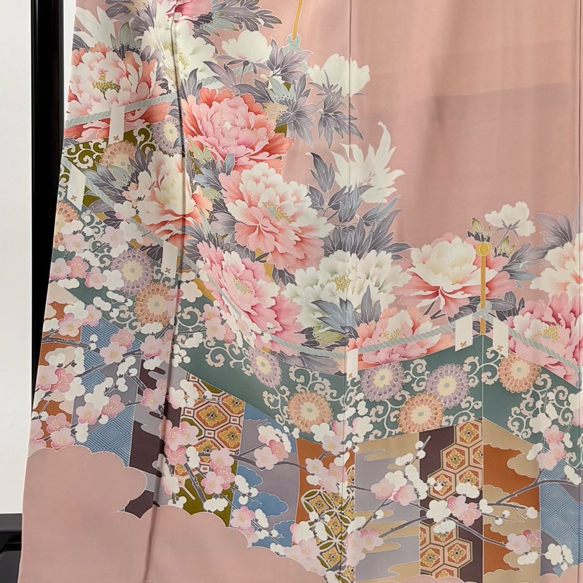 色留袖 身丈164.5 cm 裄丈66 M 袷 落款 牡丹 幔幕 ピンク 正絹 一つ紋