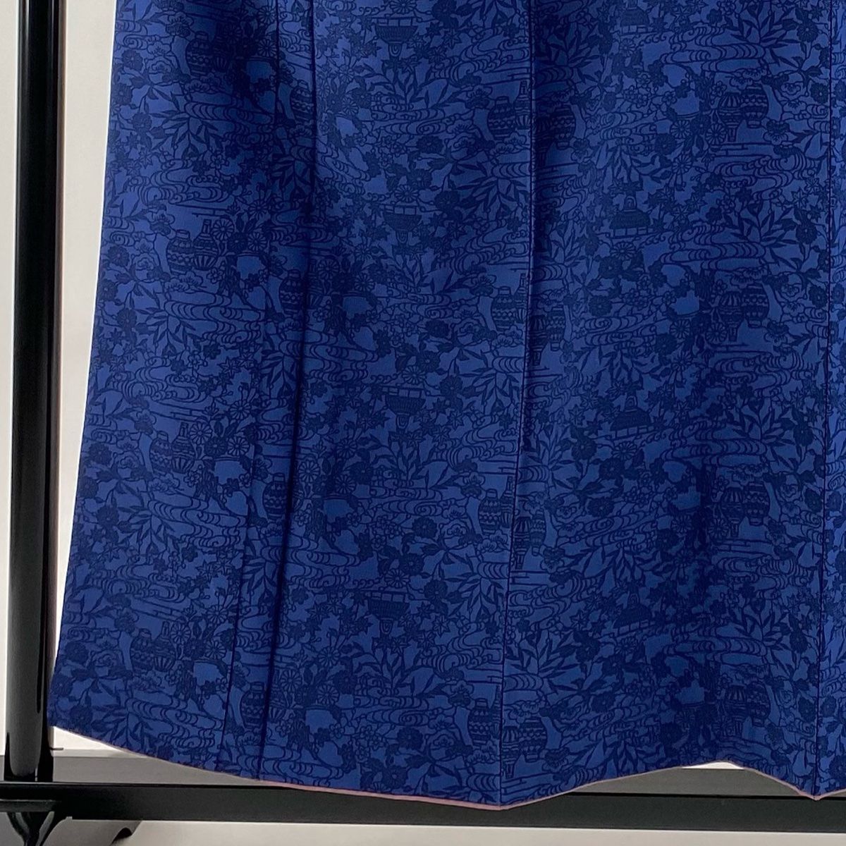 小紋 身丈154.5 cm 裄丈62.5 S 袷 草花 器物 紺色 正絹 秀品