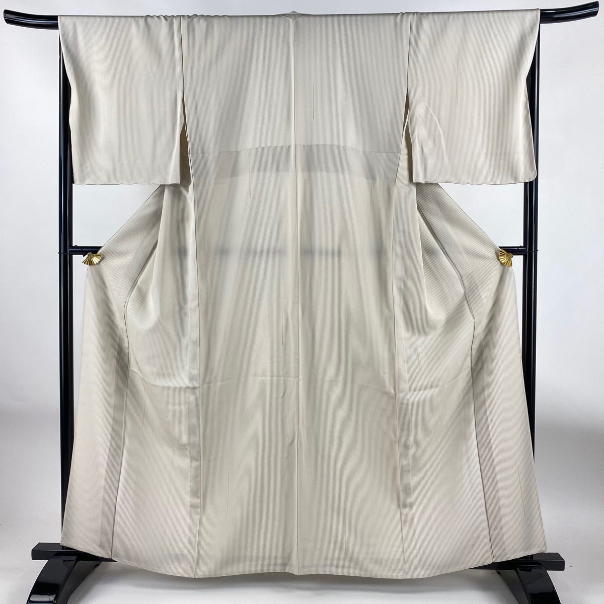小紋 身丈161.5 cm 裄丈67.5 L 単衣 縦縞 金彩 ベージュ 正絹 秀品
