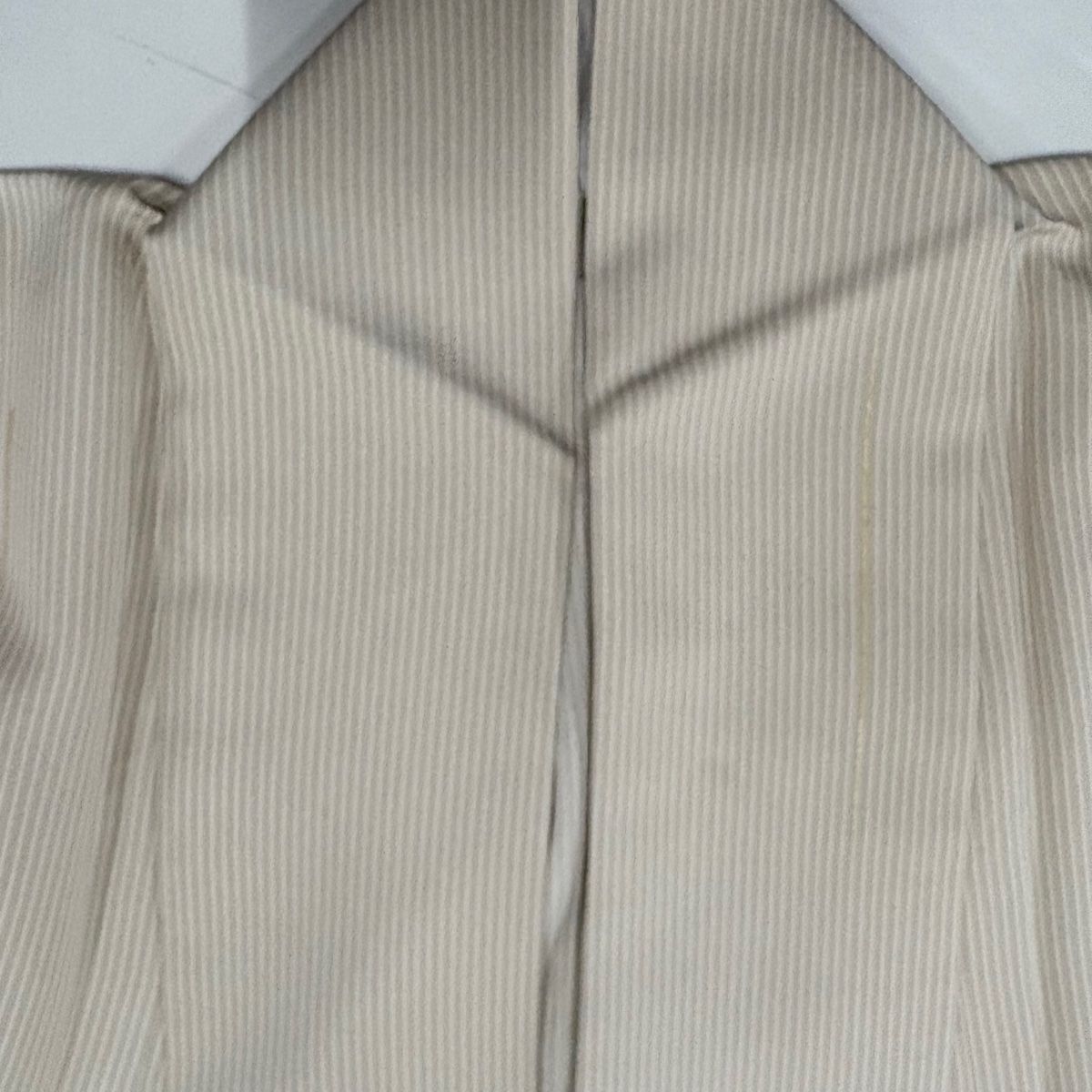  小紋 身丈161 5 cm 裄丈67 L 単衣 縦縞 金彩 ベージュ 正絹 秀品 小紋 着物