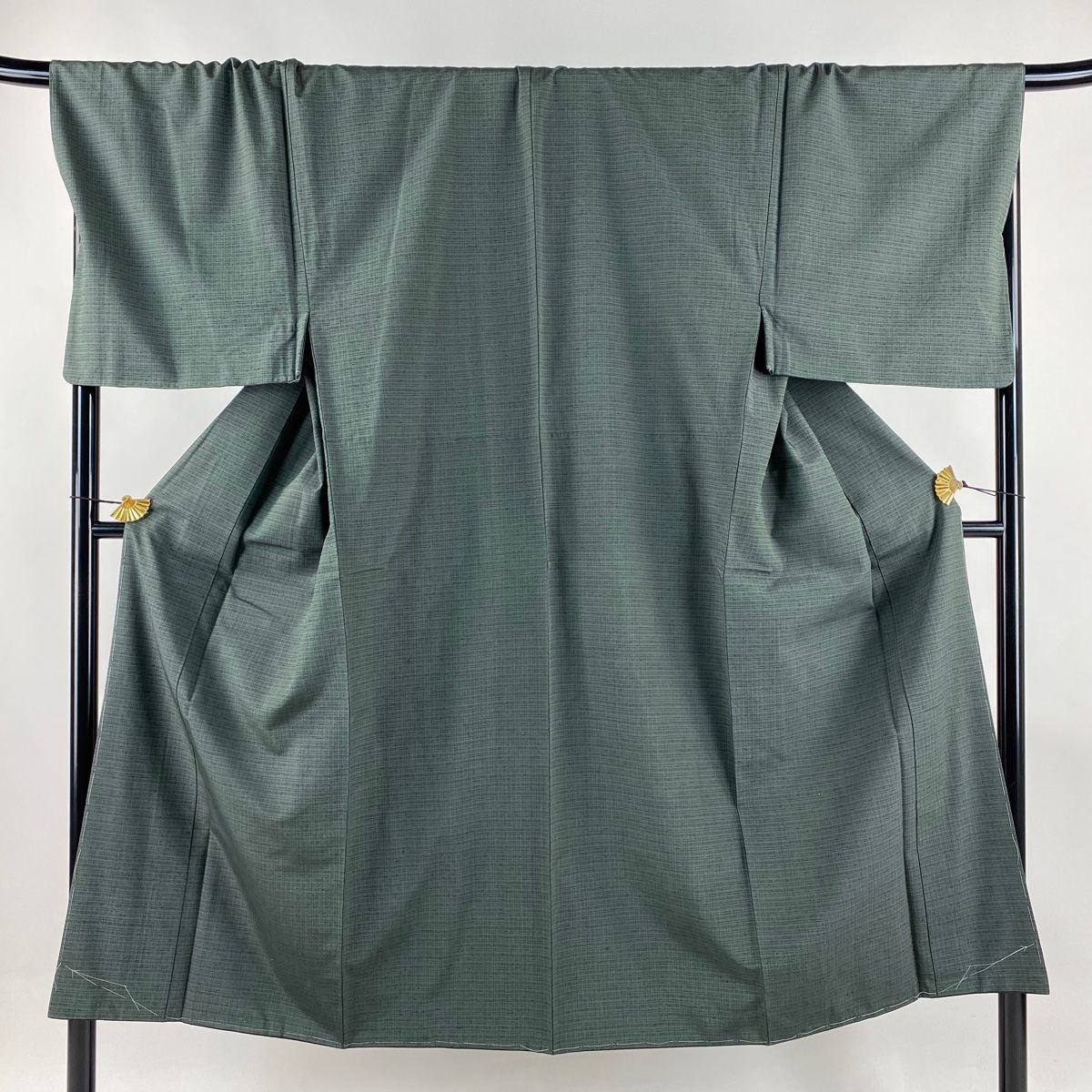 男着物 身丈144.5cm 裄丈71.5cm M 袷 アンサンブル 紬地 生つむぎ 証紙 縞 深緑 正絹 秀品