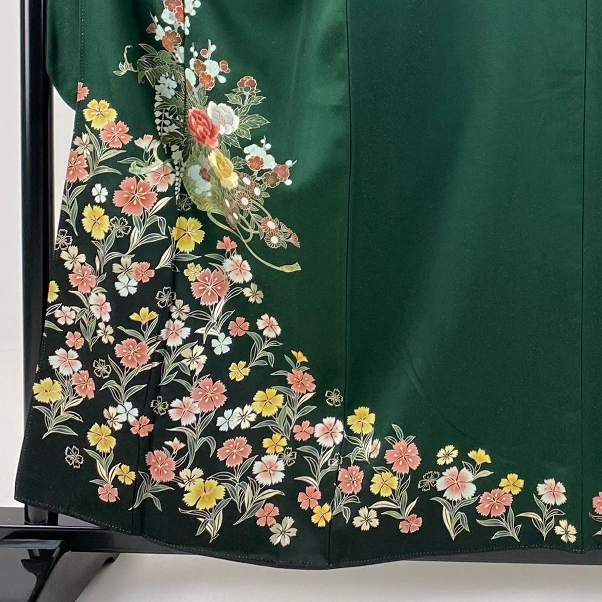 振袖 身丈157 cm 裄丈65 5 M 袷 花籠 撫子 刺繍 金銀彩 深緑 正絹 秀品