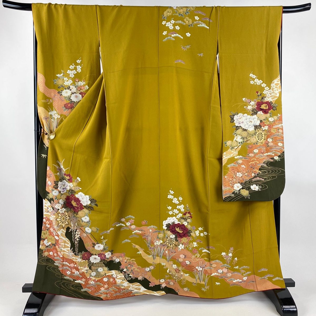 振袖 身丈162 cm 裄丈68 5 L 袷 花車 松竹梅 金糸 金彩 黄土色 正絹 秀品