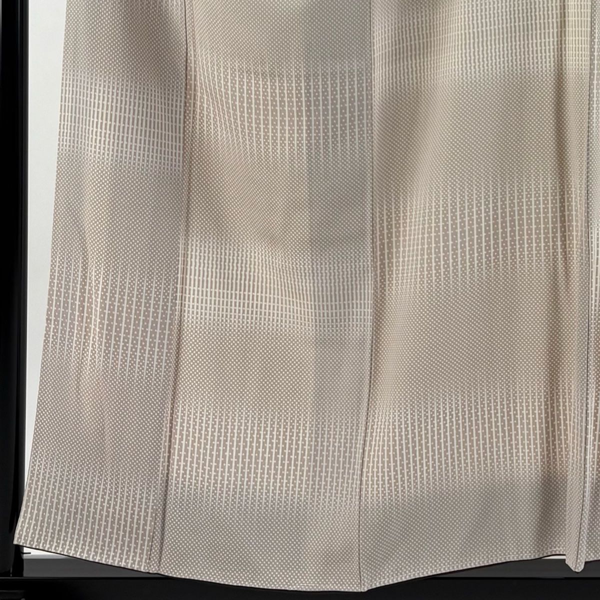 小紋 身丈156.5 cm 裄丈63.5 S 袷 縞 幾何学模様 ベージュ 正絹 秀品