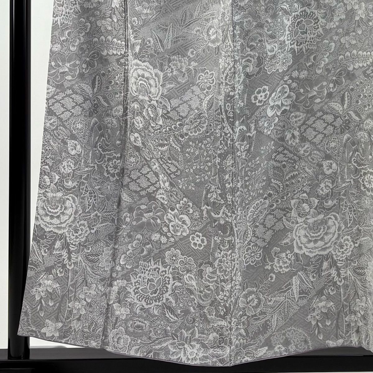 小紋 身丈154.5 cm 裄丈63.5 S 袷 紋意匠 草花 灰色 正絹