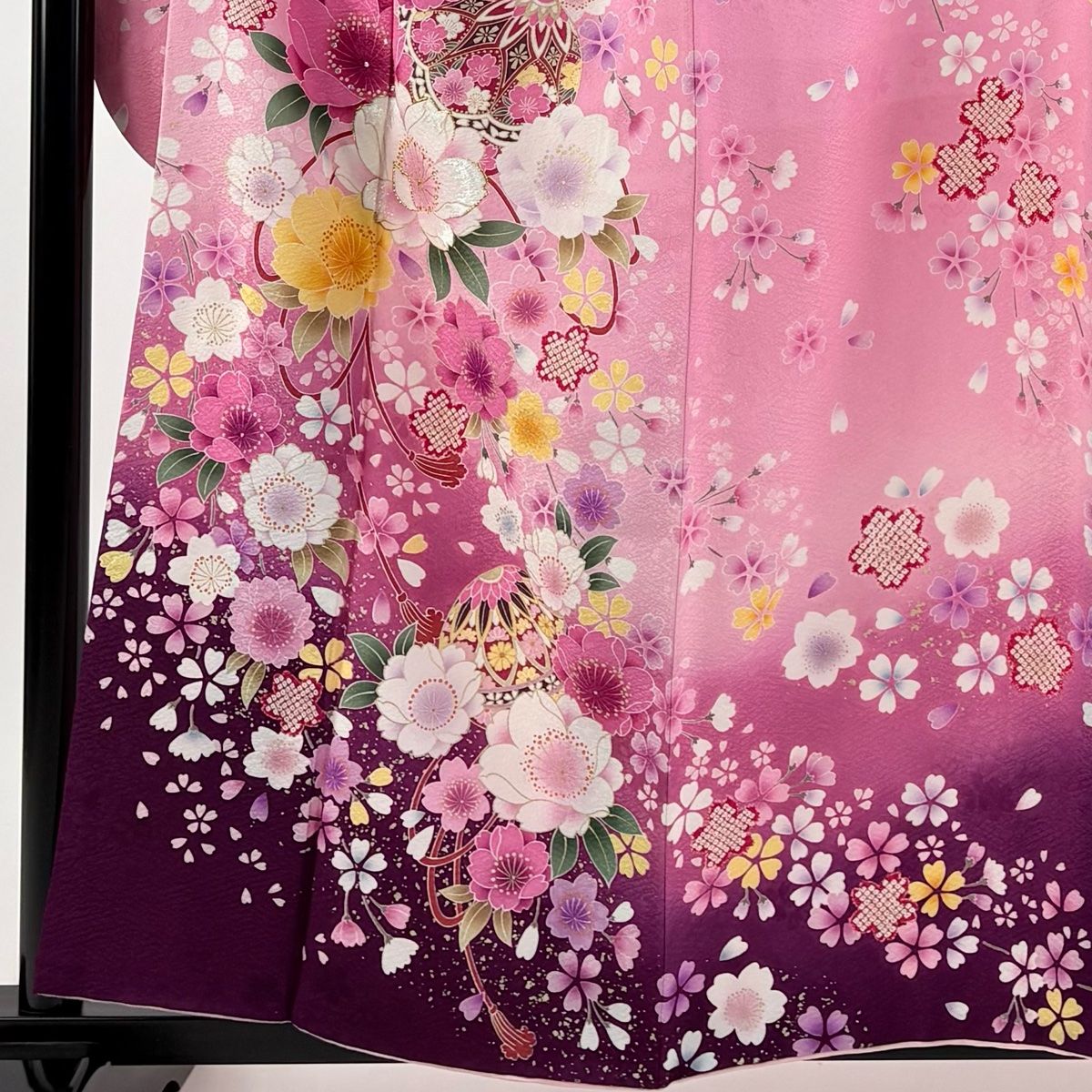 振袖 身丈158.5 cm 裄丈64 M 袷 桜 手鞠 箔 刺繍 ピンク 正絹