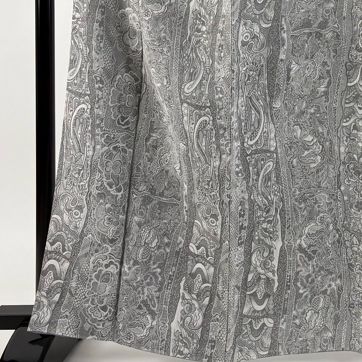 小紋 身丈164 5 cm 裄丈64 M 袷 草花 紋意匠 灰色 正絹