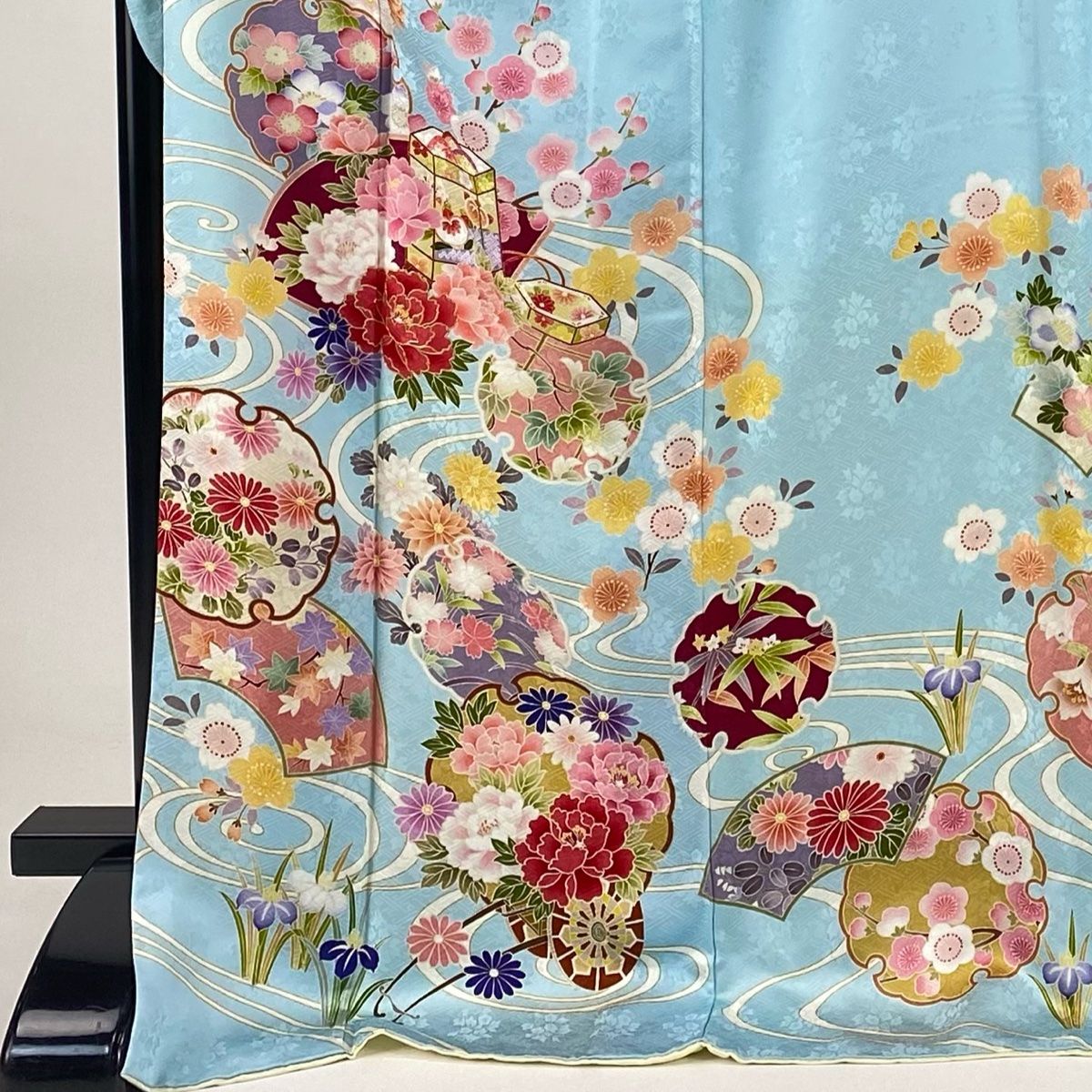 振袖 身丈175 cm 裄丈72 L 袷 雪輪 牡丹 金彩 染分け 水色 正絹