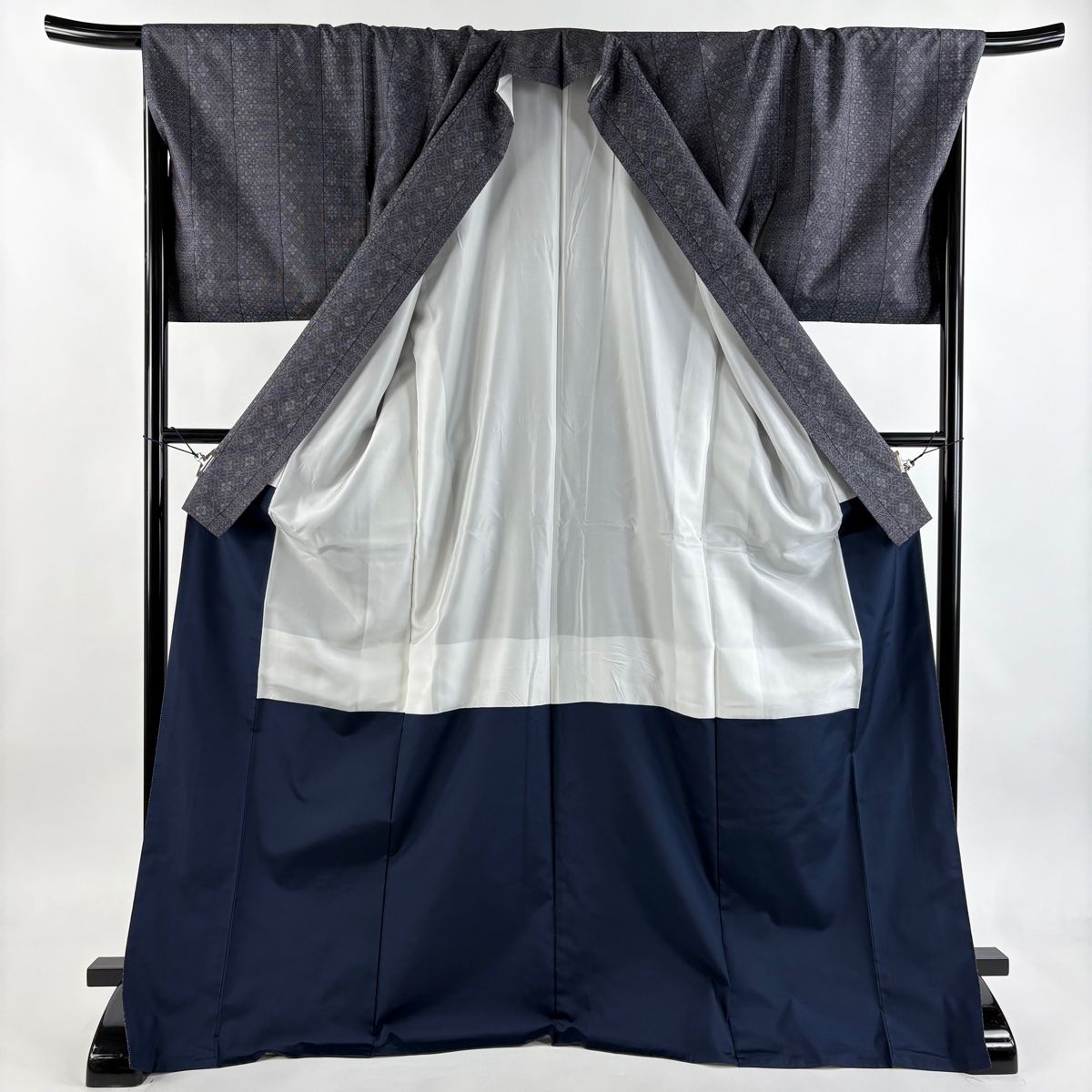  大島紬 身丈174 5 cm 裄丈70 L 袷 本藍染 証紙 花菱 縦縞 紺色 正絹 紬 着物