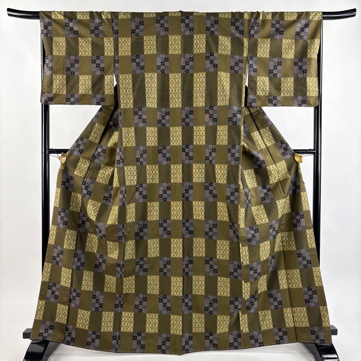 紬 身丈166 5 cm 裄丈67 M 袷 ますいわ屋 変わり市松 七宝 茶緑色 正絹