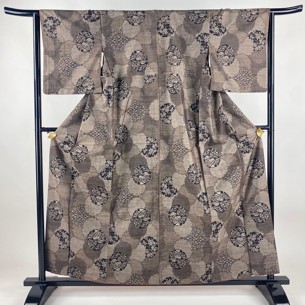 紬 身丈159.5 cm 裄丈64.5 M 袷 雪輪 家屋 焦茶色 正絹