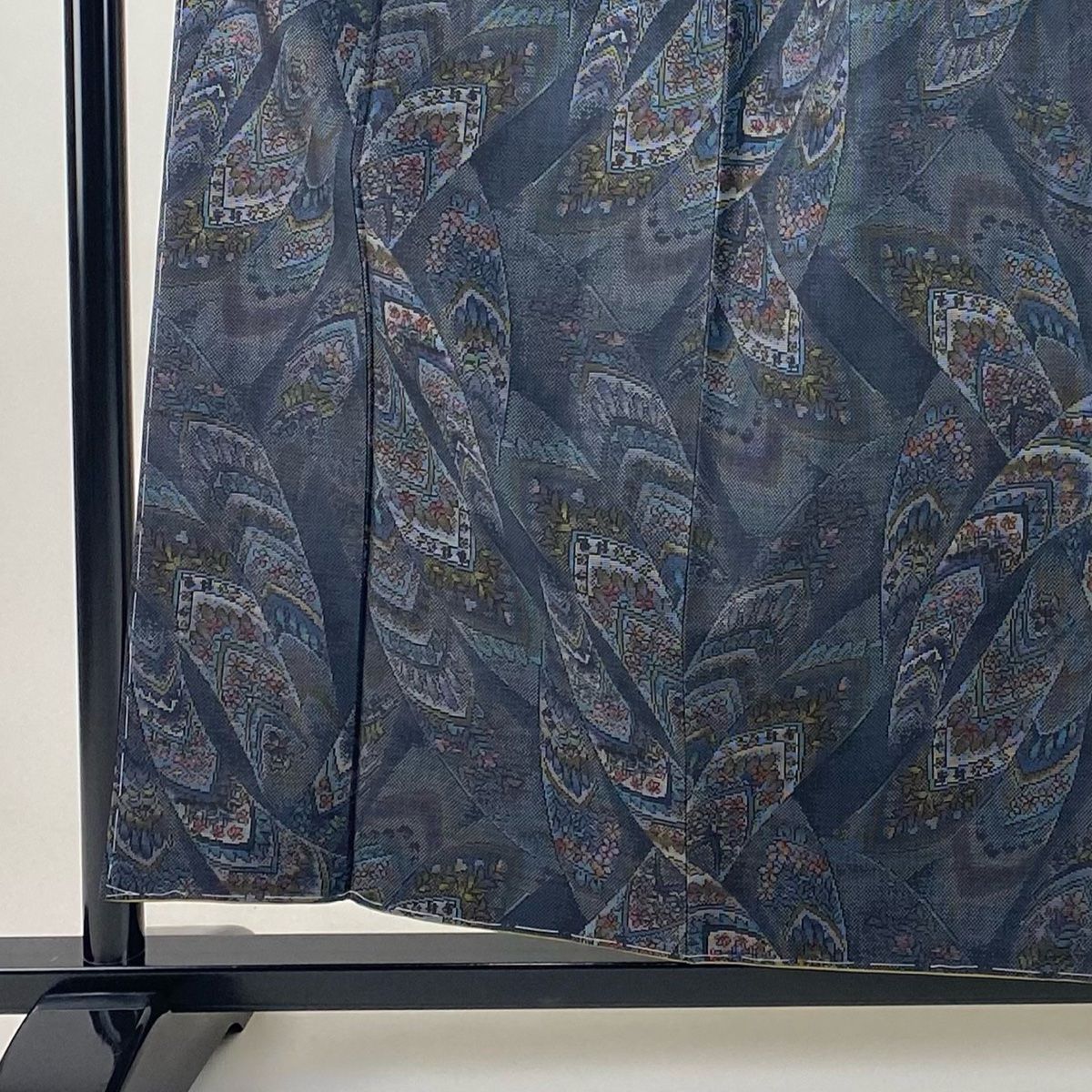 紬 身丈157 5 cm 裄丈64 M 袷 草花 幾何学 紺色 正絹