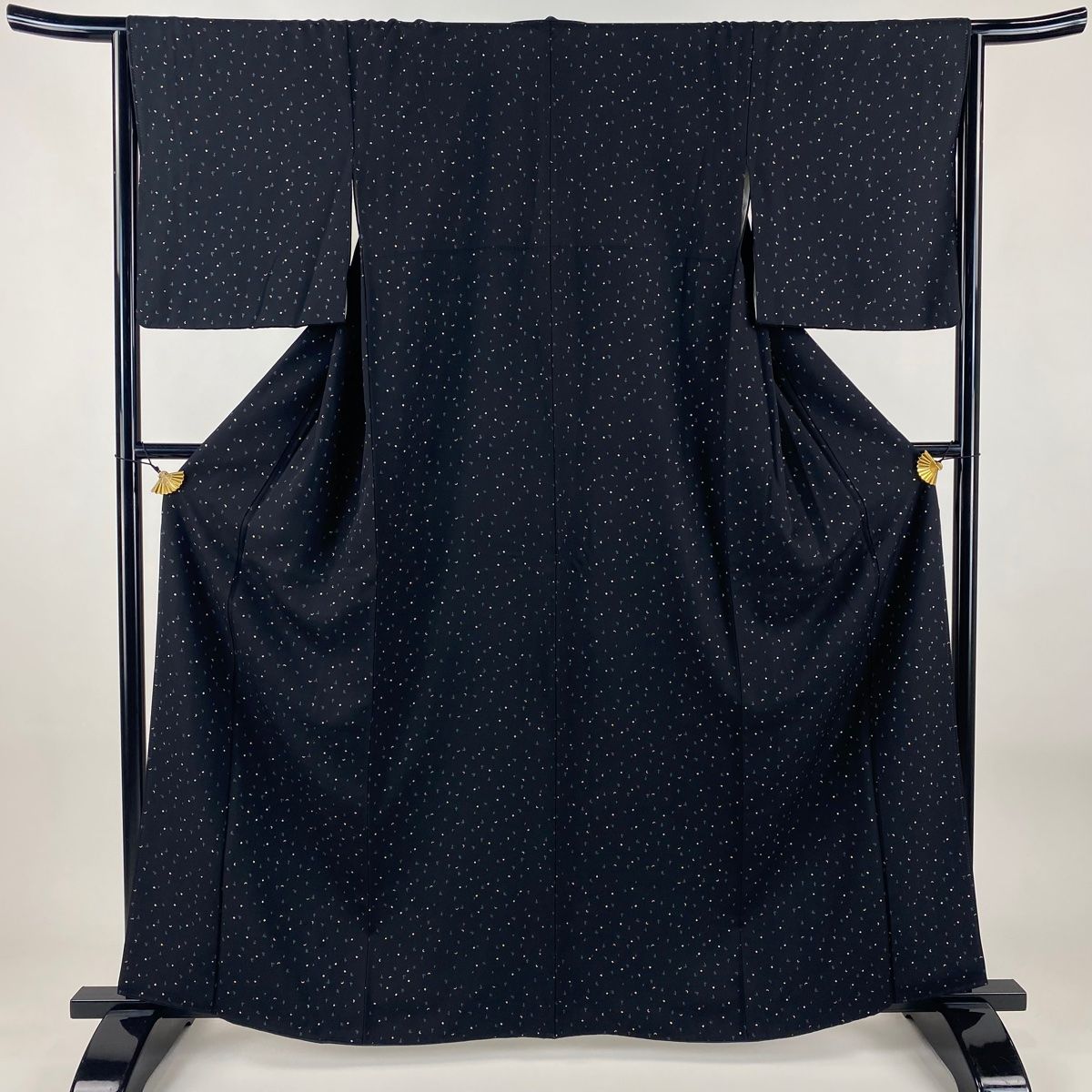 小紋 身丈163cm 裄丈64.5cm M 袷 雪月花 月 金彩 黒 正絹 名品 【中古