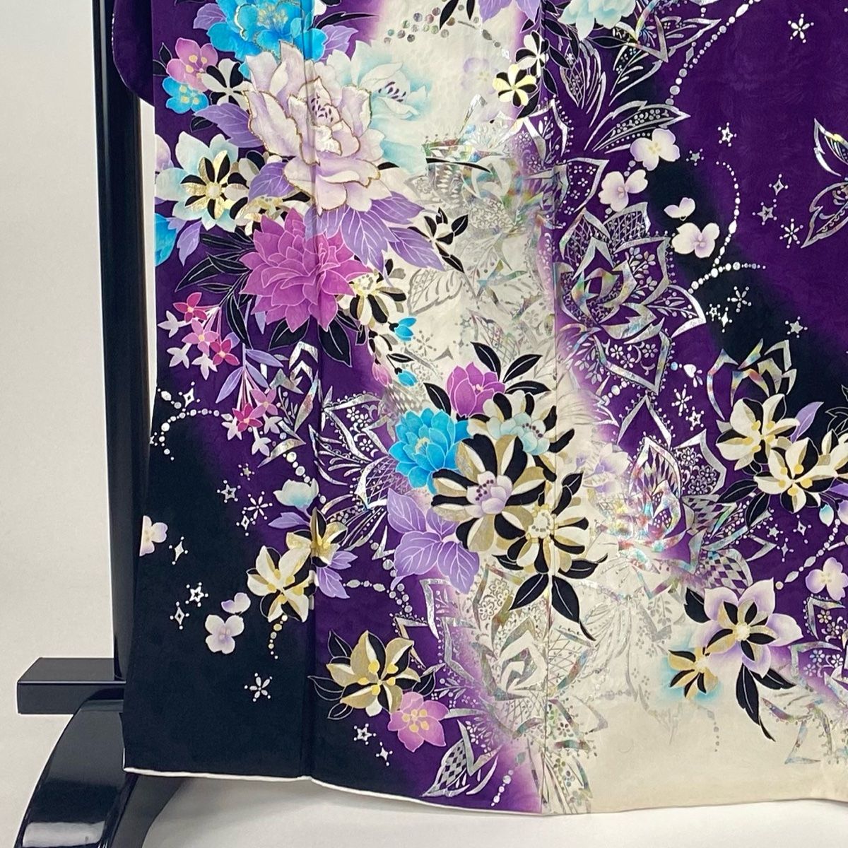 振袖 身丈168 cm 裄丈65 M 袷 牡丹 草花 金銀彩 ラメ 濃紫 正絹