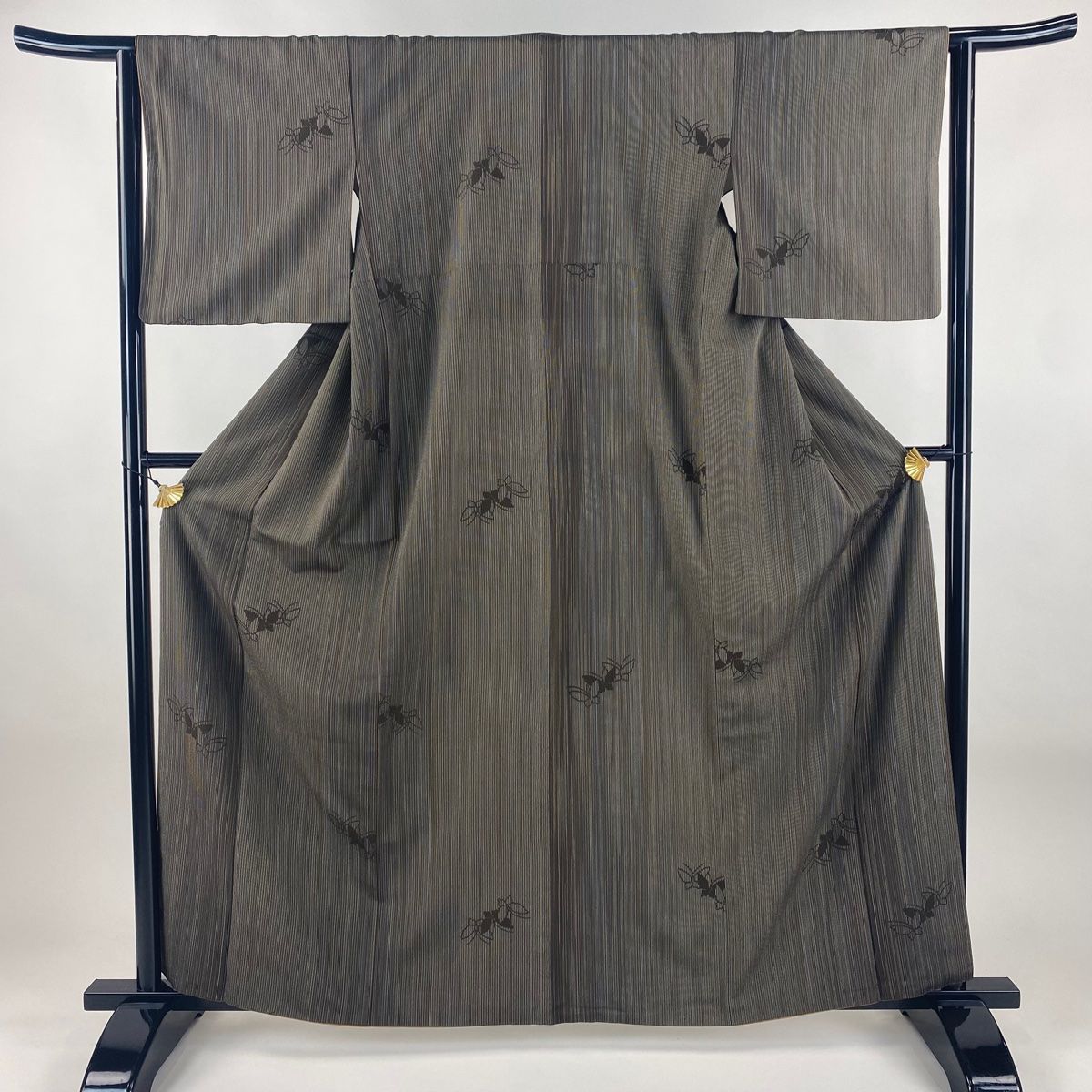 紬 身丈162 cm 裄丈63 S 袷 蝶 縞 焦茶色 正絹