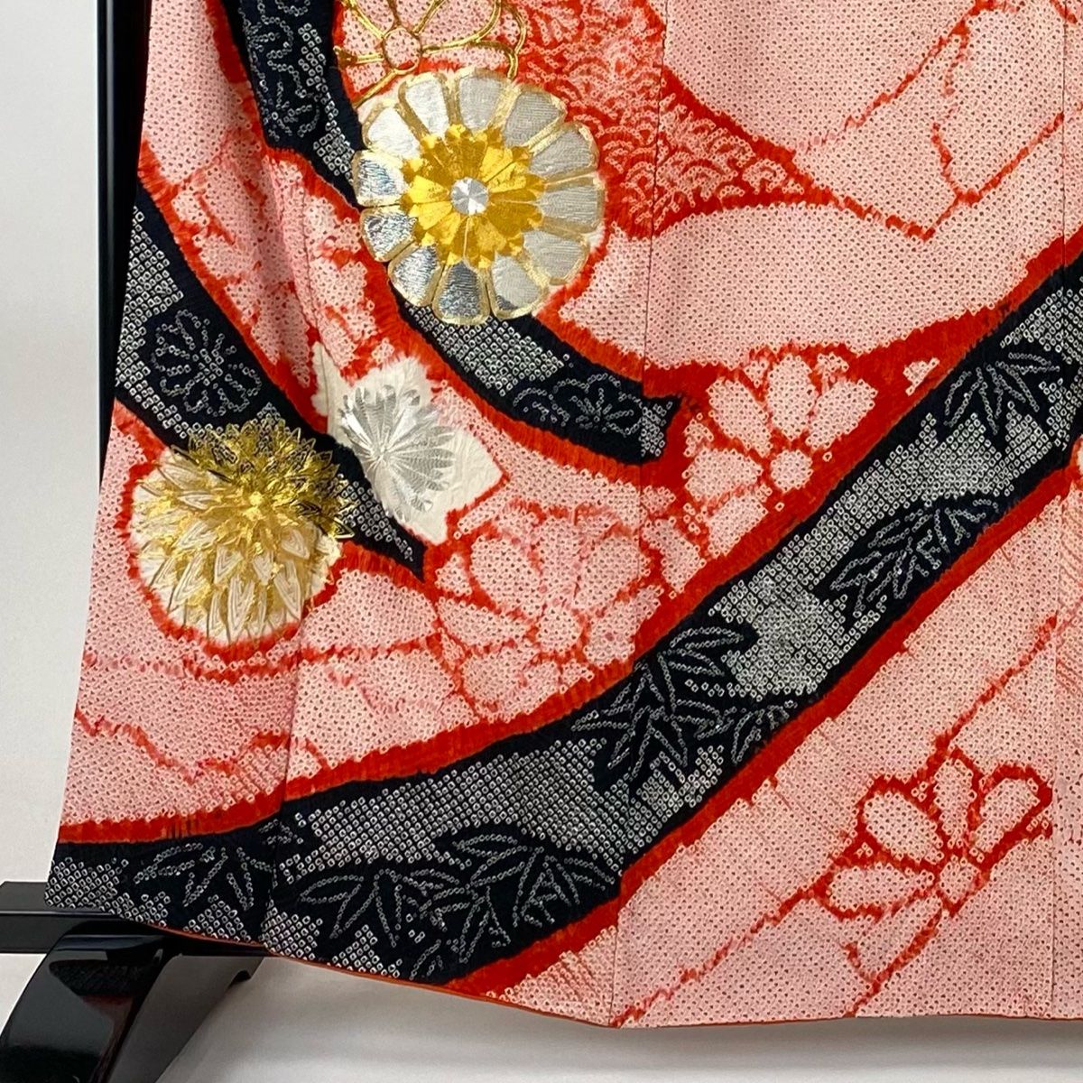 振袖 身丈162 cm 裄丈66 M 袷 菊 梅 総絞り 金銀糸 朱色 正絹