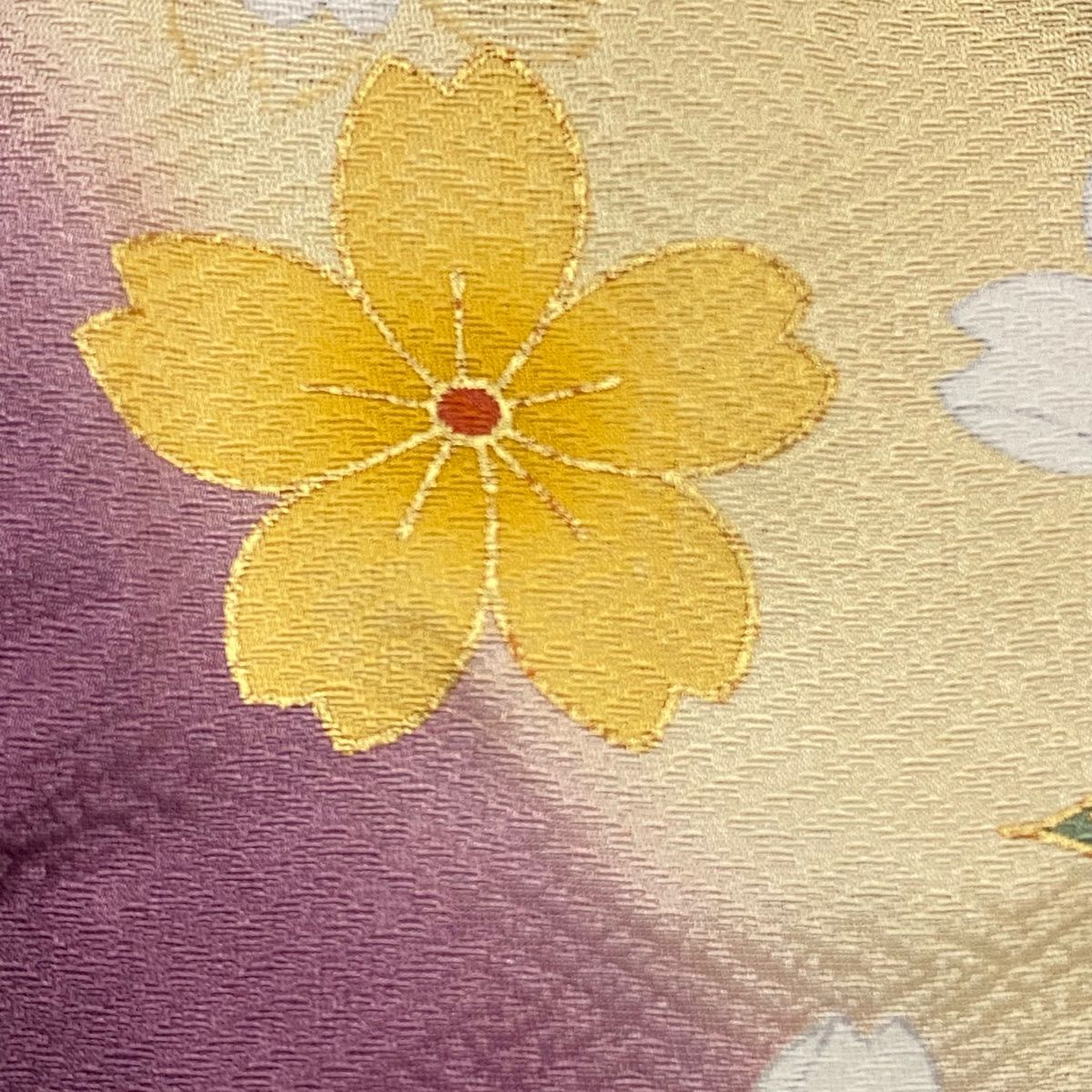  振袖 身丈166 cm 裄丈68 5 L 袷 桜 花びら 金彩 染め分け 濃ピンク 正絹 振袖 着物