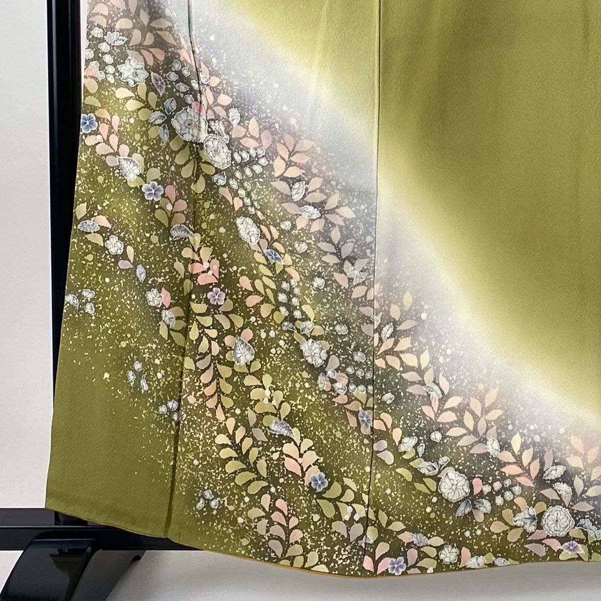 付下げ 身丈161cm 裄丈65cm M 袷 翠山工房 落款 辻が花 ぼかし 抹茶色