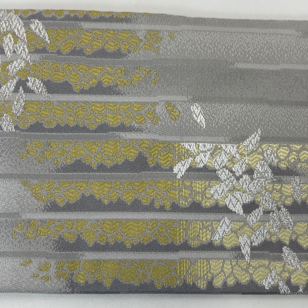  名古屋帯 縞 桜の花びら 銀糸 灰色 正絹 名古屋帯 帯