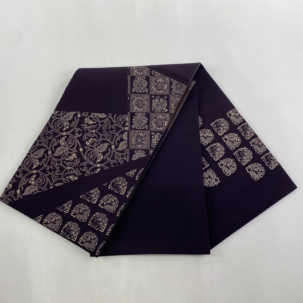 美品】 袋帯 名品 葡萄唐草 花兎 濃紫 お太鼓柄 正絹 【中古】 - メルカリ