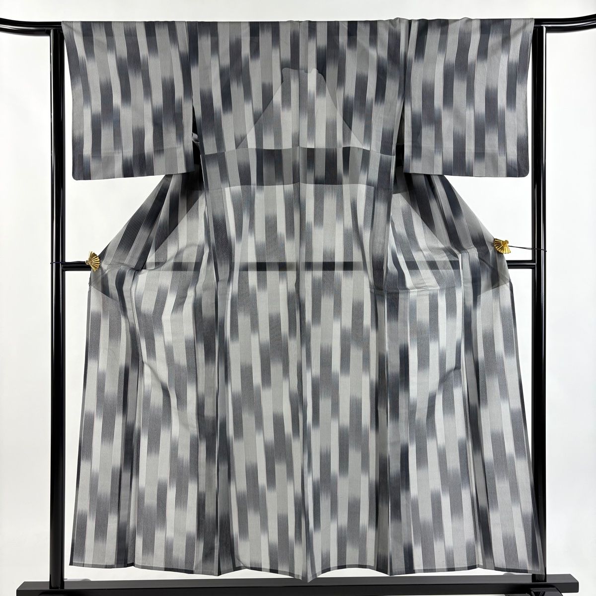 紬 身丈155 5 cm 裄丈63 S 薄物 縦縞 灰色 正絹 秀品