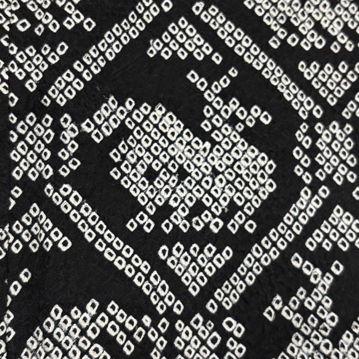 未着用に近い！美品＊総絞り＊黒＆白＊有栖川文様＊高級＊着物＊１６３ｃｍ＊裄６６ 美品】 小紋 身丈162cm 裄丈65cm M 袷 有栖川文 総絞り 黒 正絹 秀品