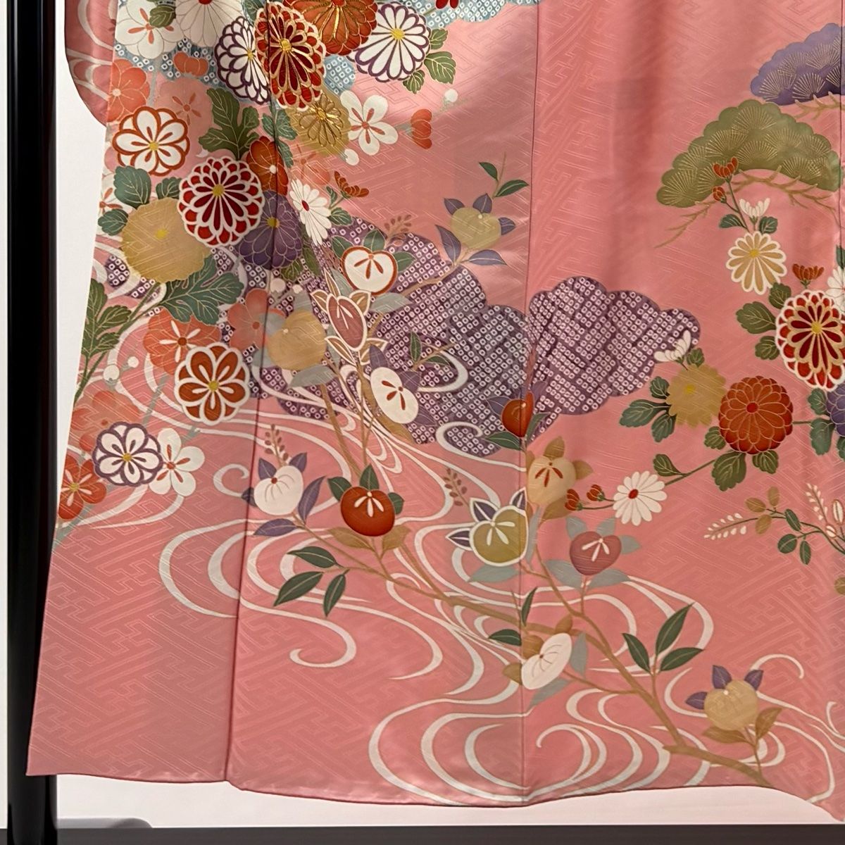 振袖 身丈154 cm 裄丈63 S 袷 菊 流水 金糸 金彩 ピンク 正絹 秀品