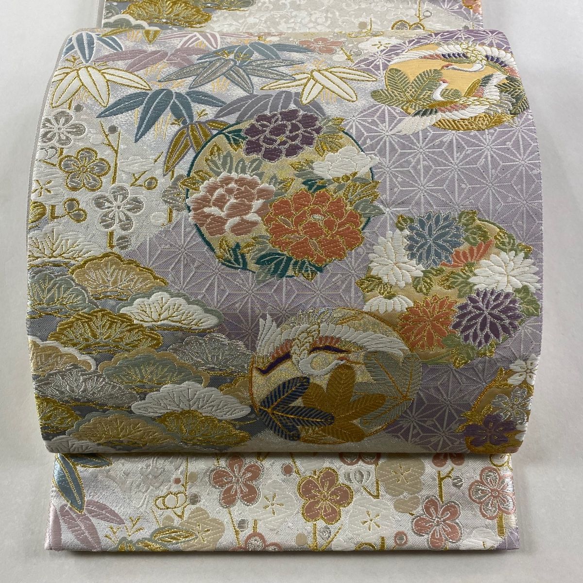 おめでたい松竹梅の袋帯　扇に梅と松葉　正絹　グレー おめでたい松竹梅の袋帯 扇に梅と松葉 正絹 グレー 訪問着用 袋帯 正絹