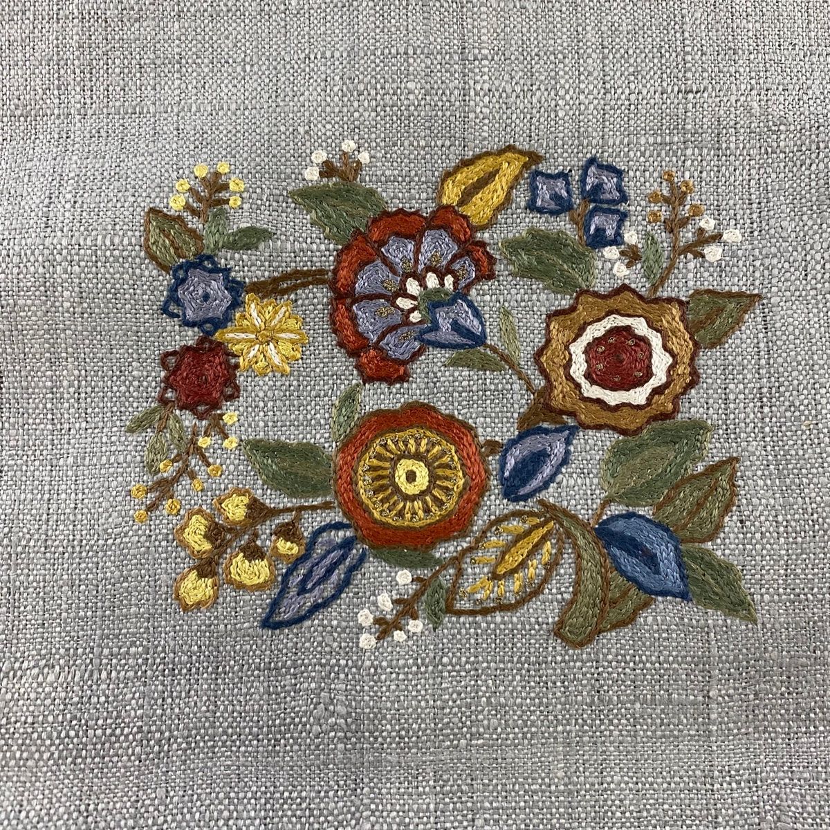 秋セール【美品、希少アンティーク名古屋帯】芍薬や紅葉など手刺繍の草花の逸品 秋セール【美品、希少アンティーク名古屋帯】芍薬や紅葉など手刺繍の草花