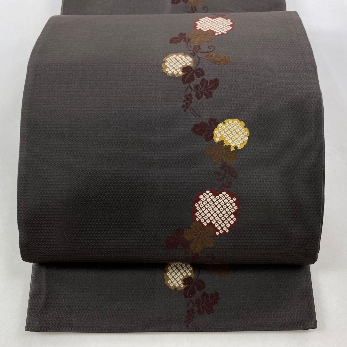 袋帯 秀品 雪輪 葡萄唐草 焦茶色 六通 正絹 【中古】 - メルカリ