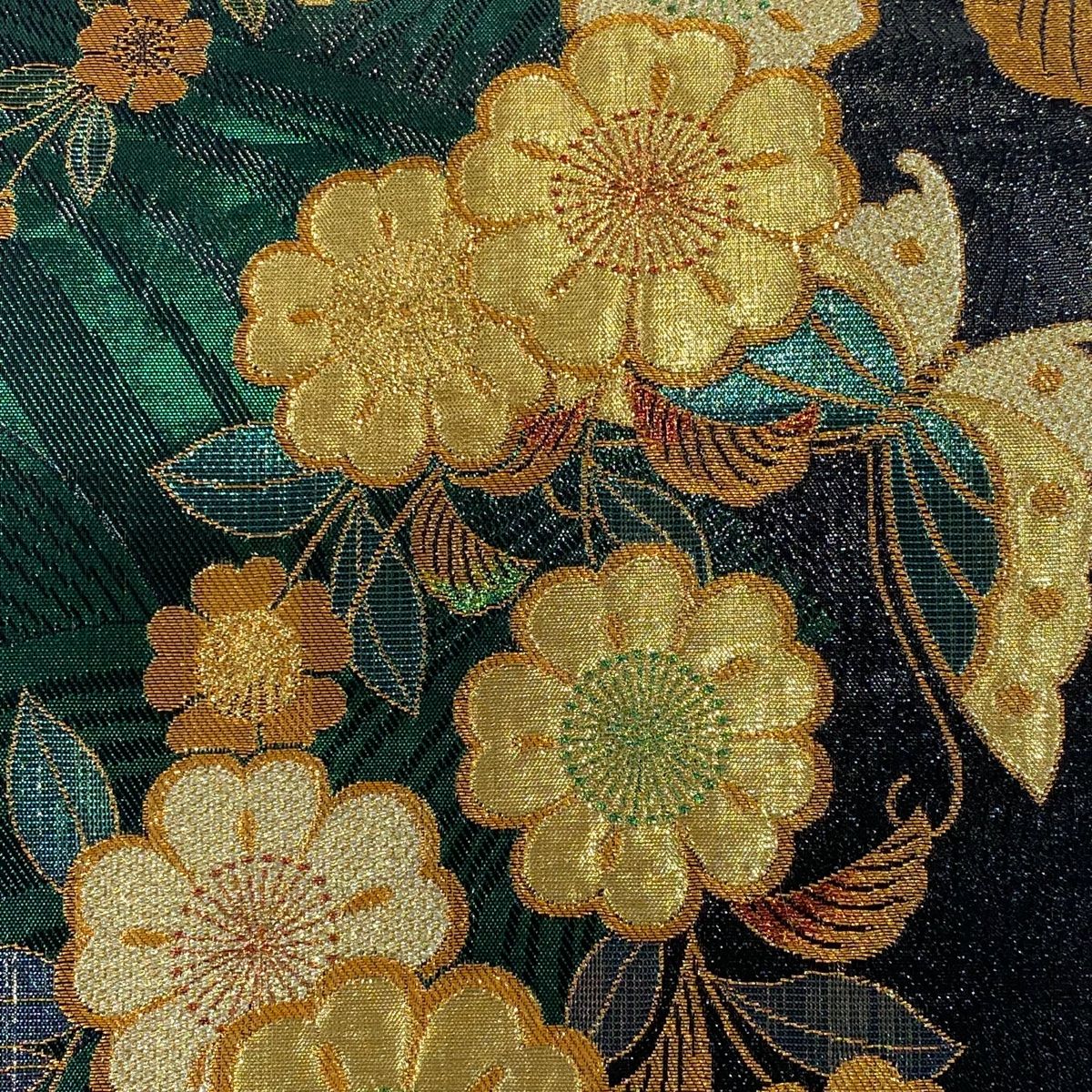 袋帯 秀品 振袖向き 草花 蝶 箔 金糸 緑 六通 正絹