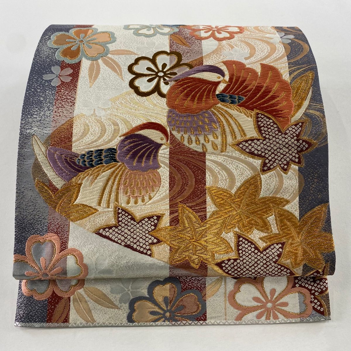 袋帯 秀品 振袖向き 関西仕立て 鴛鴦 桜 箔 金糸 クリーム 全通 正絹