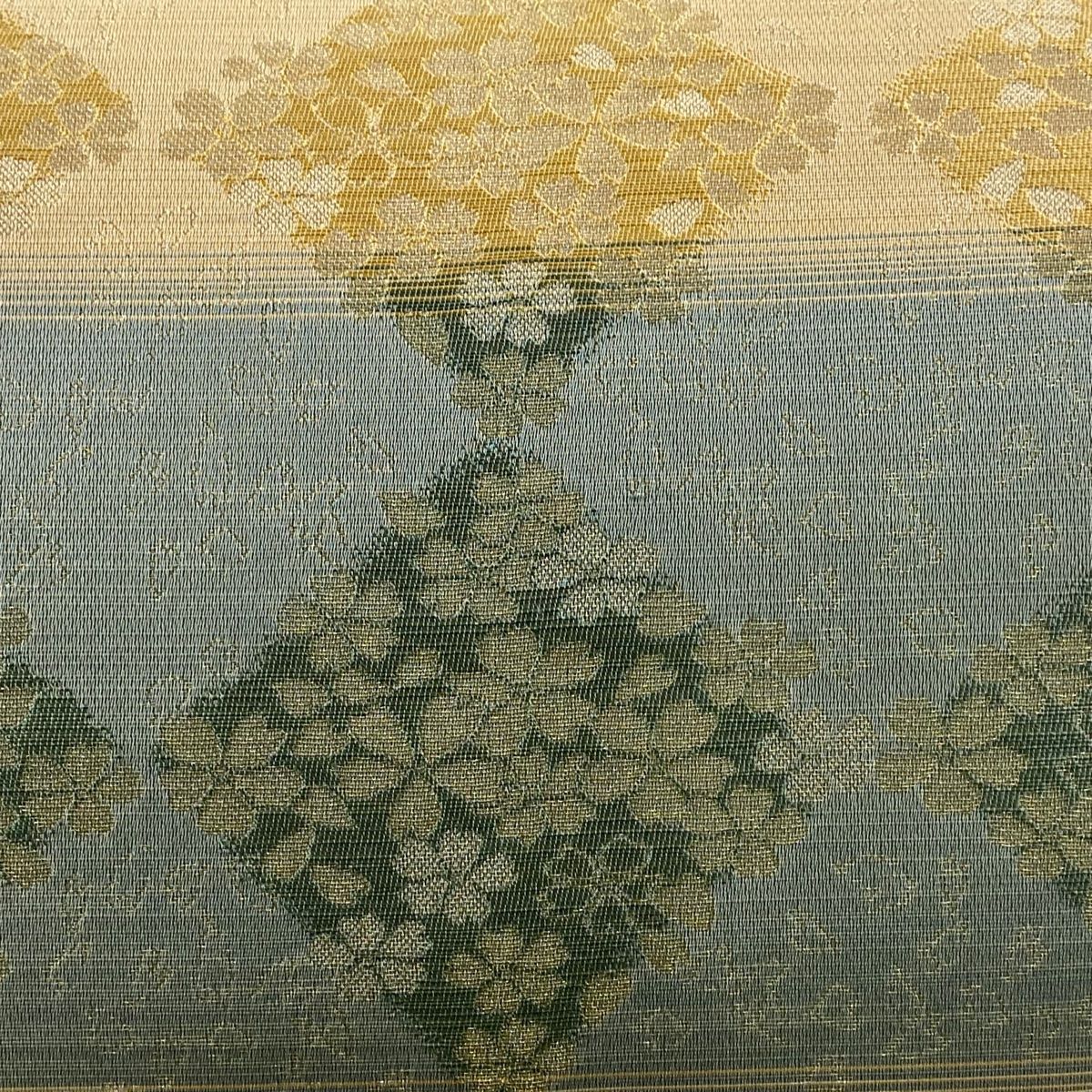 袋帯 秀品 段縞 桜 金糸 薄緑 六通 正絹