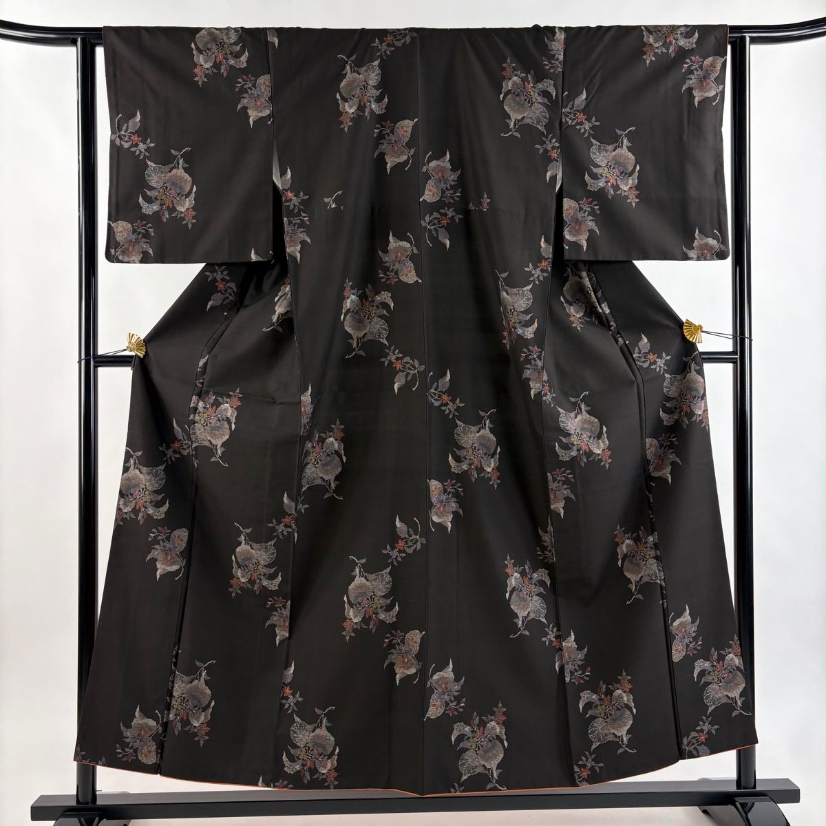 紬 身丈154.5 cm 裄丈62.5 S 袷 草花 焦茶色 正絹