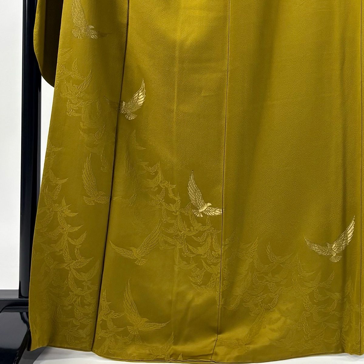 振袖 身丈167 cm 裄丈68 5 L 袷 落款 鳥 地紋 金糸 鶯色 正絹