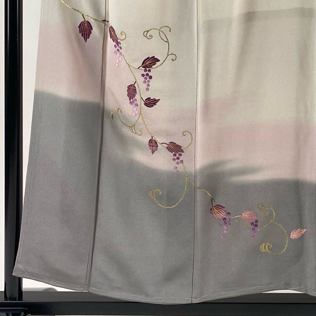 訪問着 身丈154 cm 裄丈64 M 袷 帝王紫 落款 葡萄 霞 刺繍 箔 薄小豆 正絹