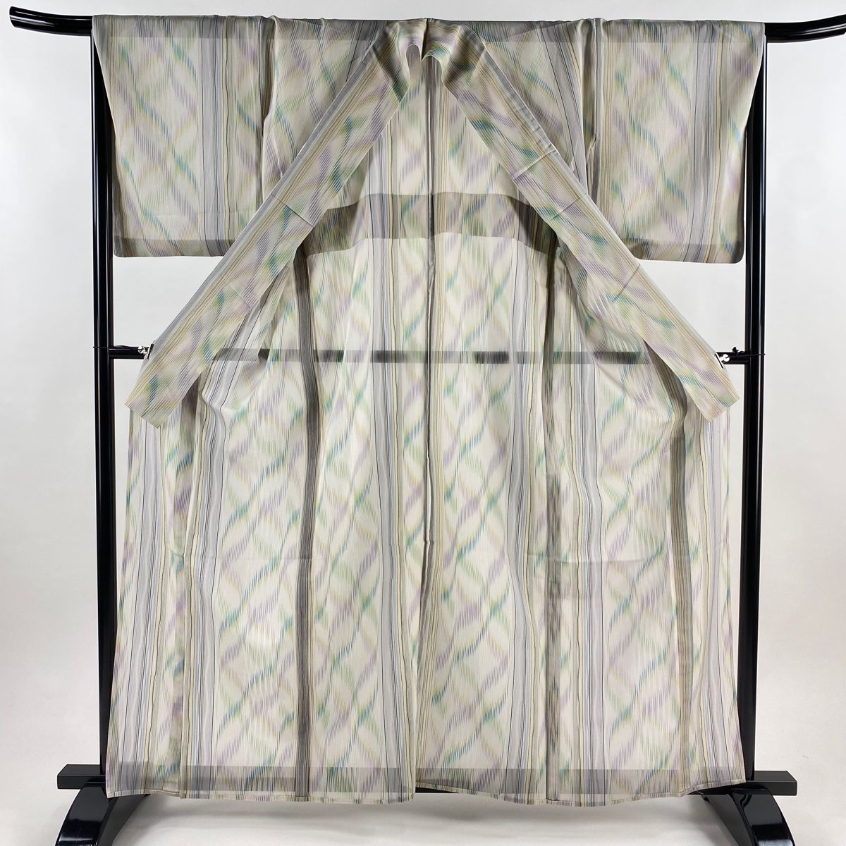  紬 身丈160 cm 裄丈67 M 薄物 縞 螺旋 灰白 正絹 紬 着物