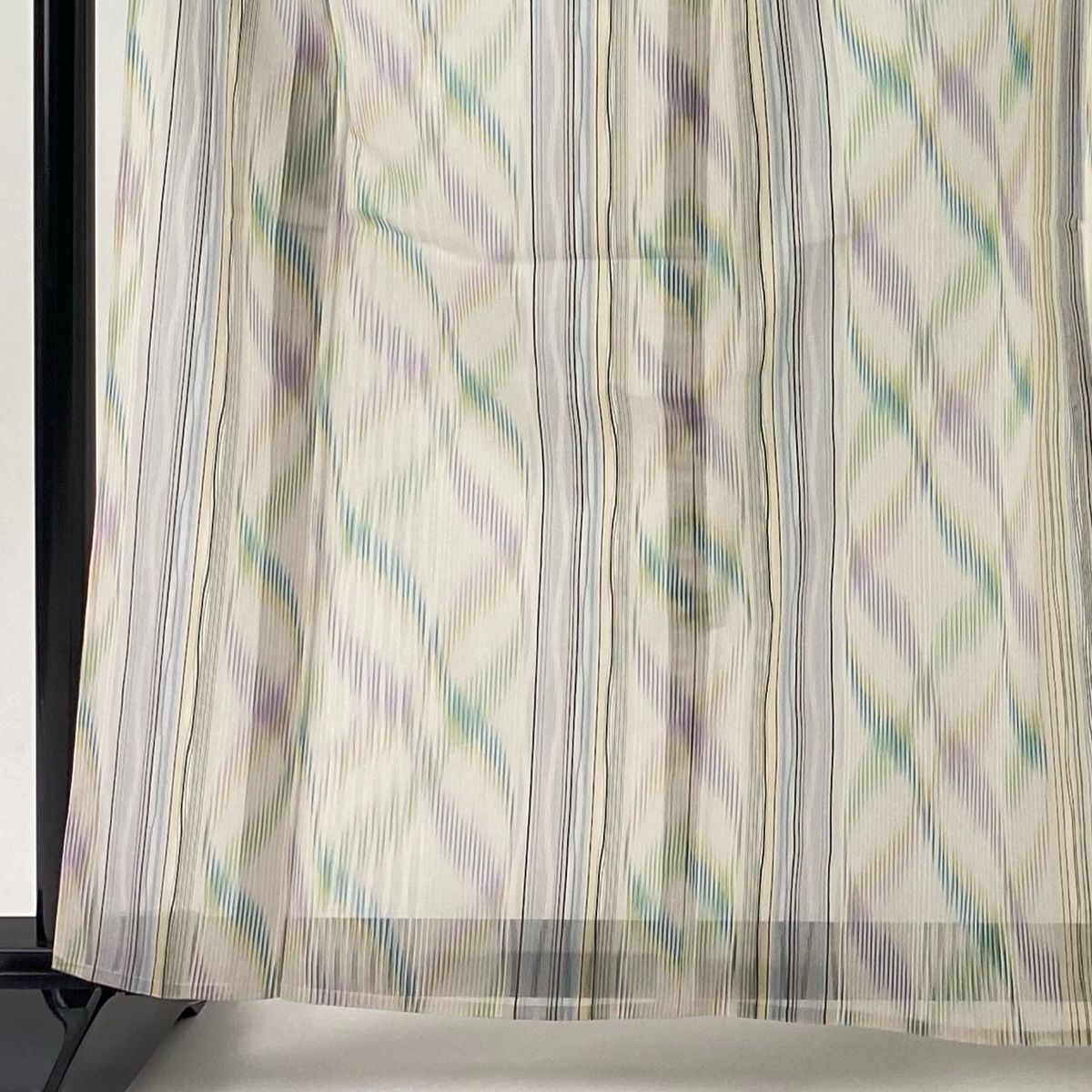 紬 身丈160 cm 裄丈67 M 薄物 縞 螺旋 灰白 正絹