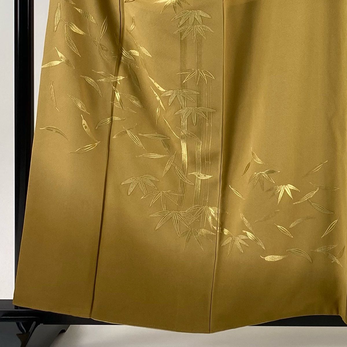 付下げ 身丈158.5 cm 裄丈65 M 袷 コシノアヤコ 落款 竹 笹 刺繍 金糸 黄土色 正絹