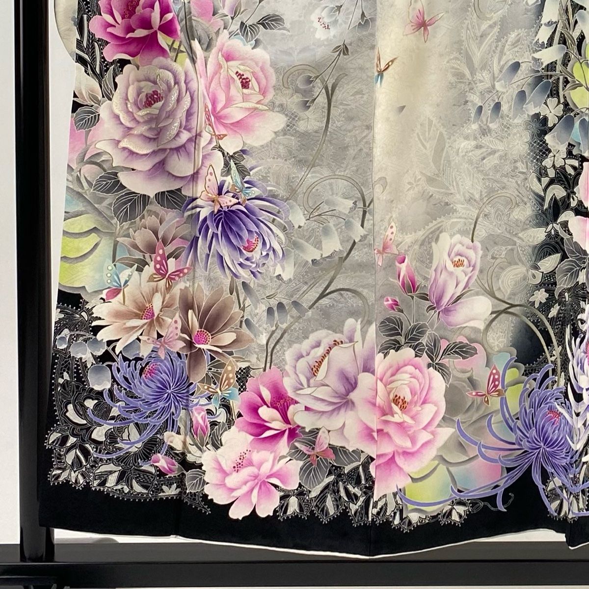 振袖 身丈155 cm 裄丈63.5 S 袷 草花 蝶 ラメ 金彩 クリーム 正絹