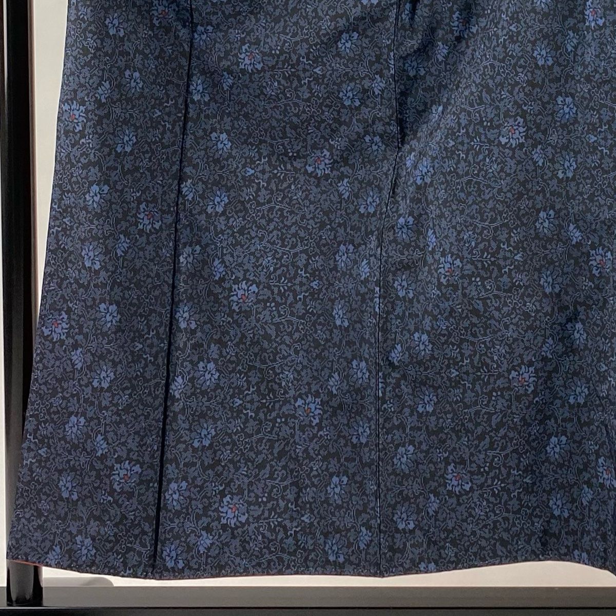 大島紬 身丈153 5 cm 裄丈62 S 袷 たかし 証紙 花唐草 黒 正絹